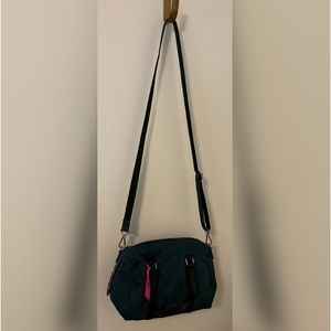 Vera Bradley convertible purse. Carry or crossbody